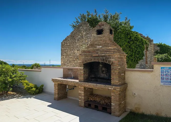 Monteci * Pula